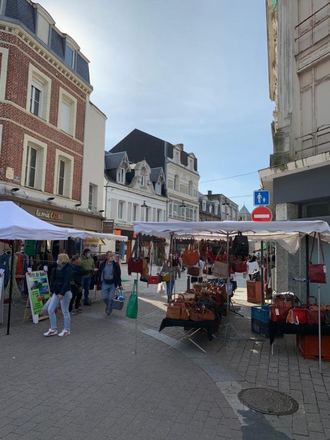 Apartamento Au Coeur du Marché Fécamp Exterior foto