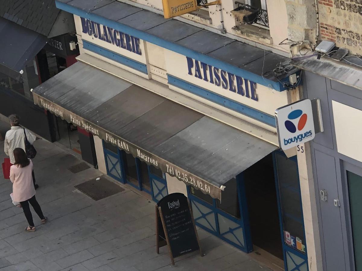 Apartamento Au Coeur du Marché Fécamp Exterior foto