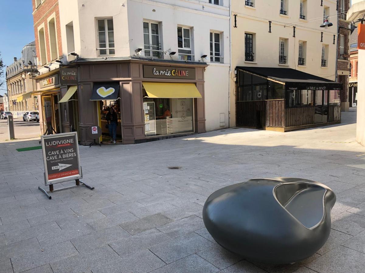 Apartamento Au Coeur du Marché Fécamp Exterior foto