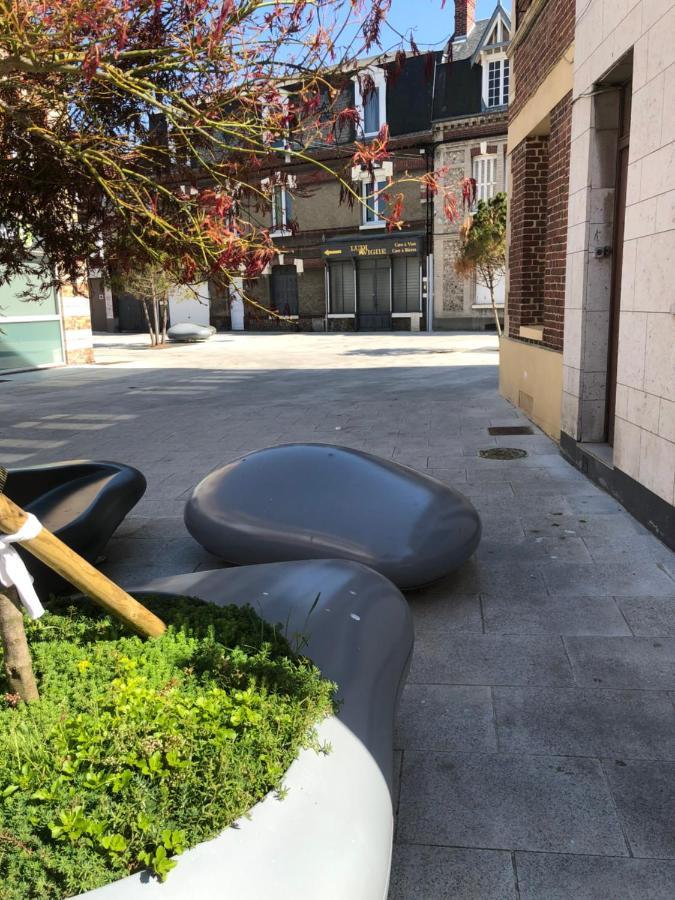 Apartamento Au Coeur du Marché Fécamp Exterior foto