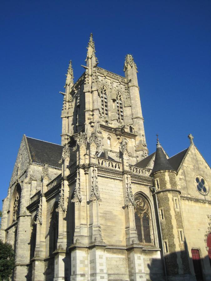 Apartamento Au Coeur du Marché Fécamp Exterior foto